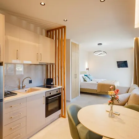 Port View Apartment *